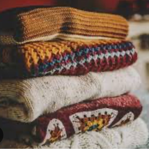 Sweaters - Unlisted sweaters